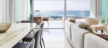 Three Bedroom Luxury Apartment 9