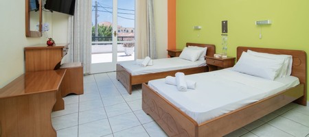2 Bedroom Sea View Apartment - 4 guests