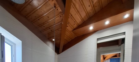 Loft Apartment - 2 Bedroom with King Size Comfort & View