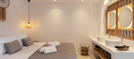 Superior Suite with Sea and Pool View