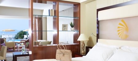 Junior Suite Pool Front