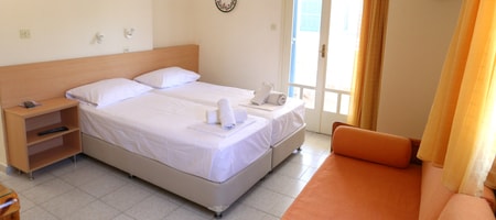 Two Bedroom Apartment with Sea View