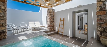 Iphigenia Suite with Hot Tub