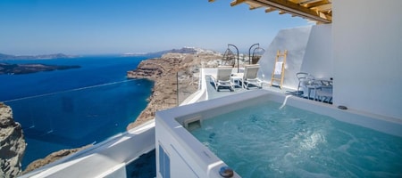 Honeymoon Suite with Caldera View & Hot Tub