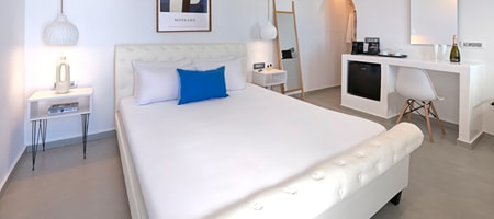 Superior Double Room With Shared Balcony And Sea View