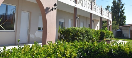 Odos Oneiron Tavronitis Bay