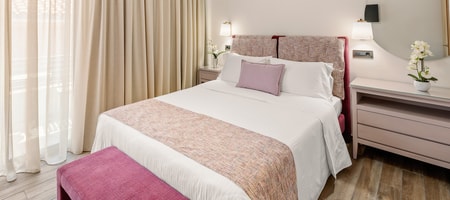 Deluxe Family Apartments with Sea View or Garden View