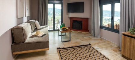 King - Two Bedrooms - Suite with Panoramic Sea View