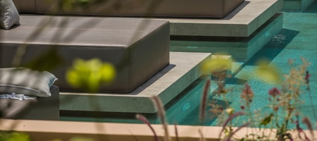 Deluxe garden view swim up