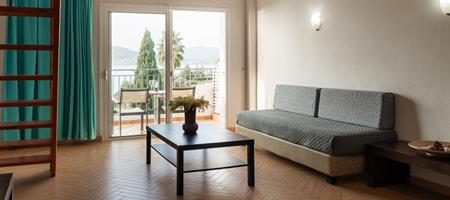 Maisonette with Side Sea View
