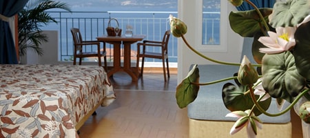 Superior Double Room with Side Sea View