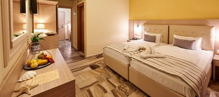 Suite Quadruple Room