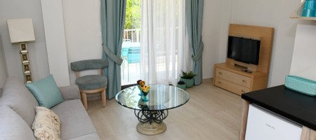 Jacuzzi Duplex Apartment