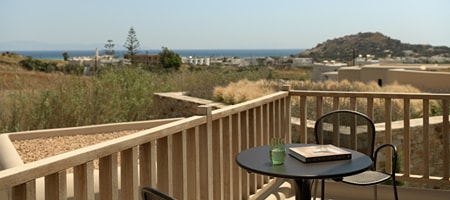 Adjoining Sea View Maisonette