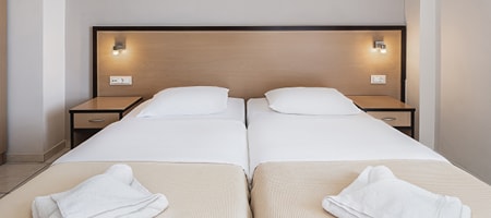 Twin Bedroom