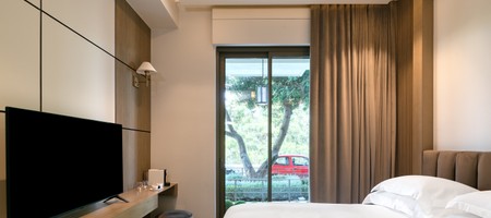 Deluxe King Room