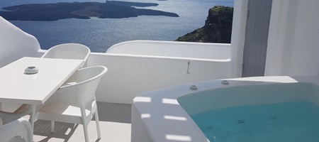 Deluxe Suite with Steam Room and Private Outdoor Hot Tub with Caldera View