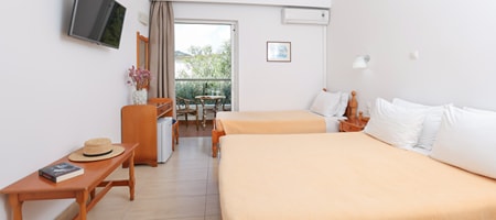 Triple Room