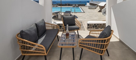 Studio Pool Level