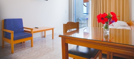 Studio Apartment Bungalow UPPER floor