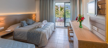 Double Room for Single Use