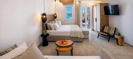 Executive Suite with Private Pool Sea View  Private Terrace and Spa Bath