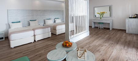 Deluxe Quadruple Room with Spa Bath