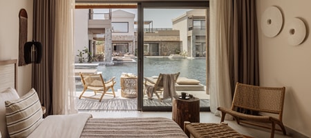 Deluxe Junior Suite Swim up