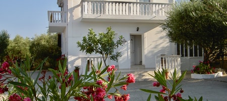 Electra Villa 1st floor~Superior Apartment (3 Adults)