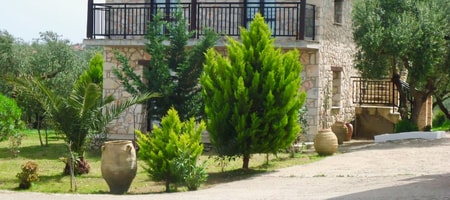 Nephele Stone House~Studio (3 Adults)