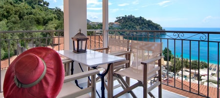 2 Bedroom Apartment with Balcony and Sea View