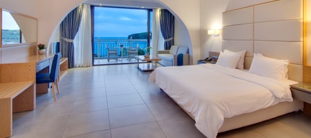 Junior Suite with Balcony and Sea View