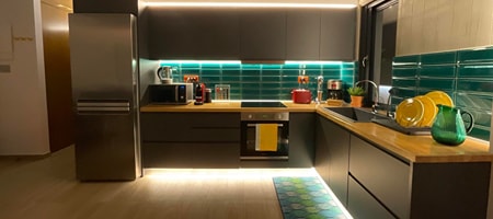 Varkiza Gallery Suite