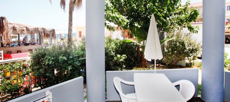Ground Floor Studio with Partial Sea Views