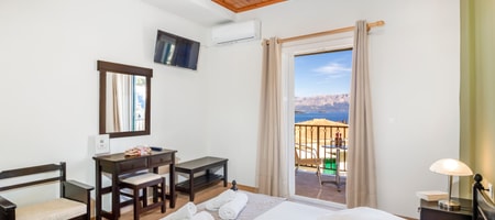 Double Room with Sea and Pool view