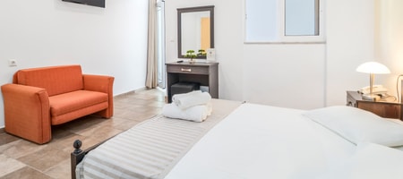 Triple Room with Pool view