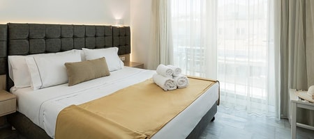 Two Room Apartment