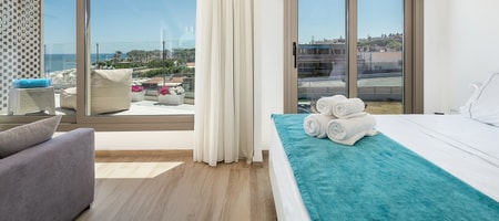 Three Room Maisonette Sea Front Terrace Private Pool