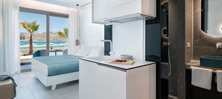 Sea Front Suite Plunge Pool Heated