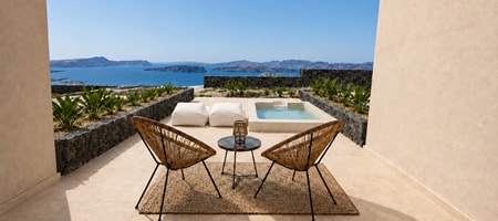 Deluxe Caldera Suite with Outdoor Hot Tub