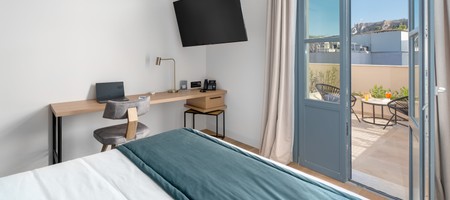 Executive Acropolis