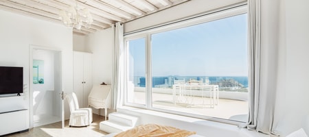 14 Suites | Bedrooms Exclusive use of the entire Estate
