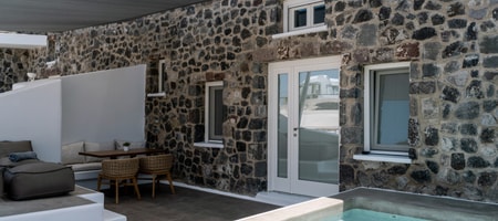 Cave Two-Bedroom Suite with Jacuzzi