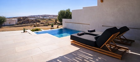 Private Pool Comfort Suite