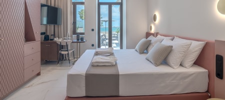 Executive Suite with Outdoor Jacuzzi - Sea View | Rethymnon Old Town