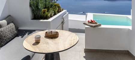 Suite with Outdoor Heated Jacuzzi