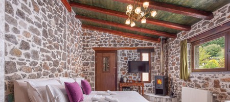 Junior Chalet Defkalion