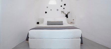 Deluxe One-Bedroom Cave Villa with Outdoor Hot Tub