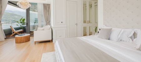 Carnegie - Royal Two Bedroom Apartment with Sea View and Balconies and Jacuzzi Pool
