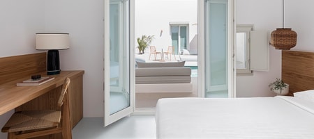Superior Suite with shared Swim Up Pool
